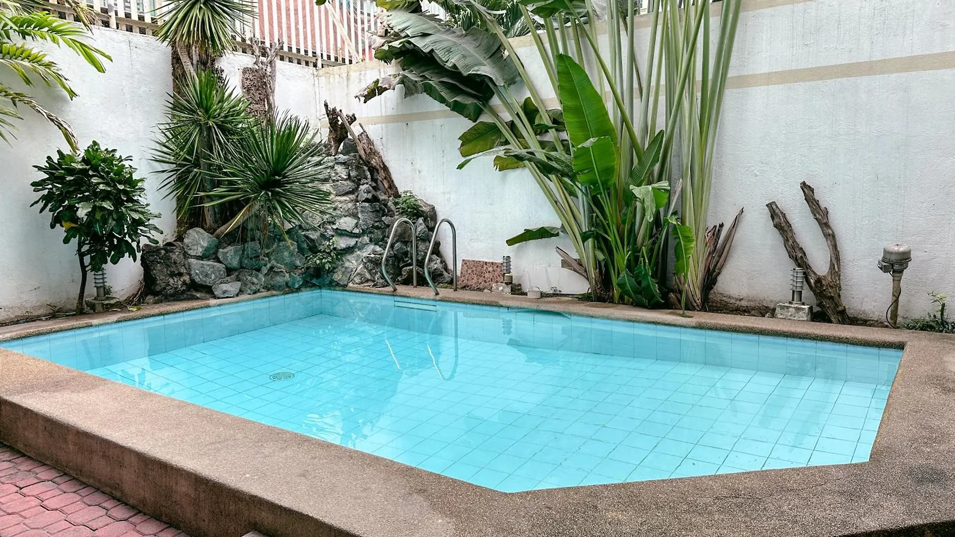 6-Bedroom Duplex With Pool Near Naia Manila